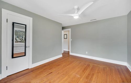 534 Foxon Rd, North Branford CT  06471-1139 exterior