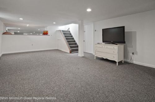 22 Wardell Pl, Tinton Falls NJ  07712-4856 exterior