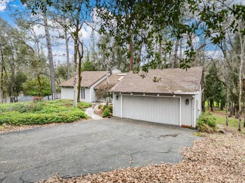 19007 Chickadee Ct, Lake Wildwood CA  95946-9644 exterior