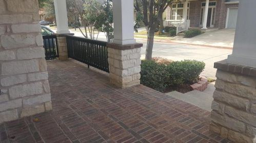 2410 Grizzly Run Ln, Euless, TX 76039-6074