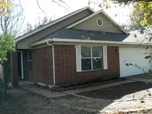 9605 Copper Creek Dr, Austin TX  78729-3541 exterior