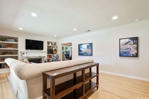 640 Pennsylvania Ave, Glendora CA  91740-4324 exterior