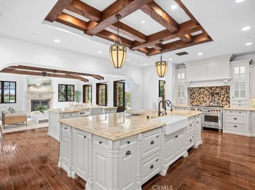 47 Echo Gln, Irvine CA  92603-0421 exterior