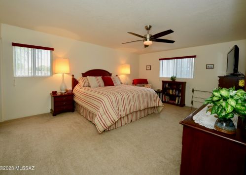 297 Calle Herboso, Green Valley AZ  85614-4114 exterior