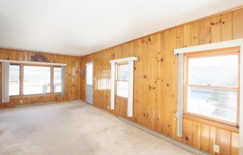 2121 Mount Vernon St, Oshkosh, WI 54901-1935