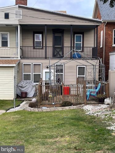 20 Main St, Red Lion, PA 17356-1729