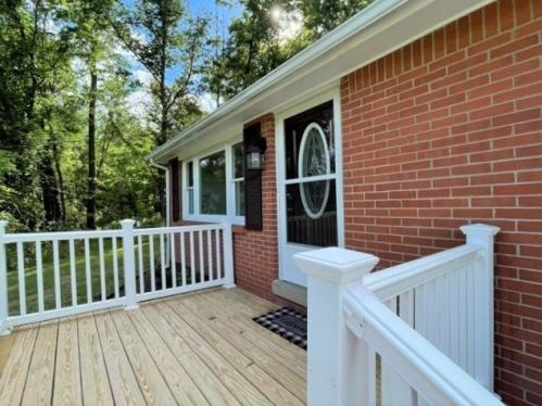 867 County Rd, Saltsburg, PA 15681-1470