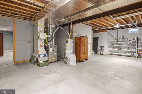 590 Abbey Ct, Blue Bell PA  19422-1303 exterior