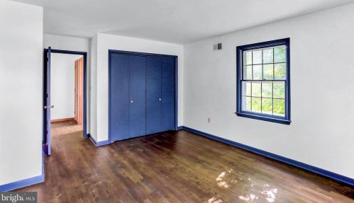 822 Broadway, Hanover PA  17331-2015 exterior