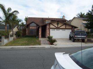 12061 Kenwood Dr, Fontana, CA 92337-2803