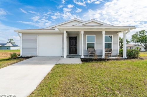 2201 7th Ave, Cape Coral, FL 33909-4353