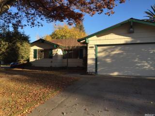 8340 Lk Frst Dr, Sacramento CA  95826-3078 exterior