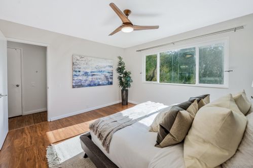 10883 Caravelle Pl, San Diego CA  92124-2048 exterior