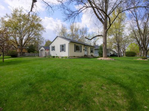 1424 Bryant St, Alex, MN 56308-2813