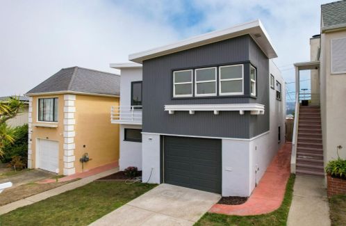 29 Pinehaven Dr, Daly City, CA 94015-3545