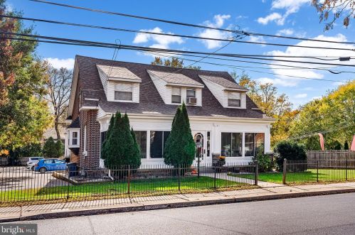 22 Haws Ln, Flourtown, PA 19031-2035