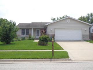 5216 Kansas Dr, Ames, IA 50014-3096