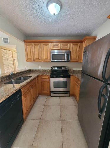 1447 Lake Crystal Dr, West Palm Beach, FL 33411-2013