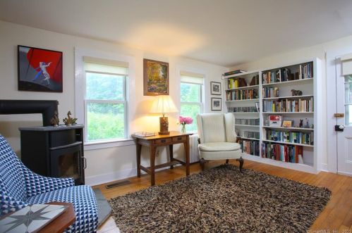 135 Farnum Rd, Lakeville CT  06039-2510 exterior