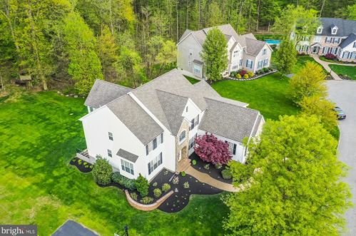 11 William Beaser Dr, Boothwyn, PA 19060-1625