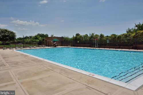 3713 George Mason Dr, Falls Church VA  22041-3761 exterior