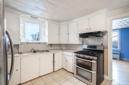 101 Federal St, United States Coast Guard Ac CT  06320-6210 exterior