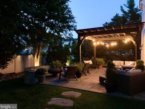 9012 Virginia Ter, Lorton VA  22079-3251 exterior