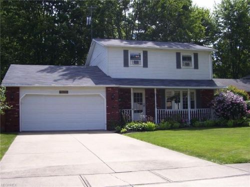 4801 Tanglewood Dr, Lorain, OH 44053-3059