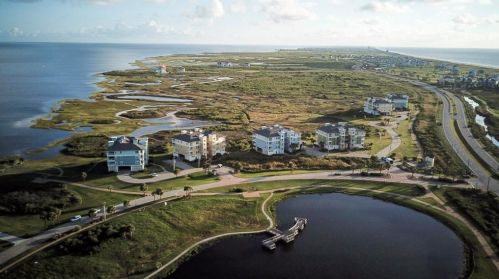 26550 Mangrove Dr, Galveston, TX 77554-5116