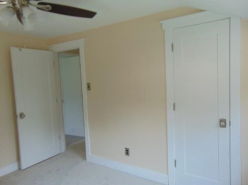 1811 Mount Royal Blvd, Glenshaw PA  15116-1007 exterior