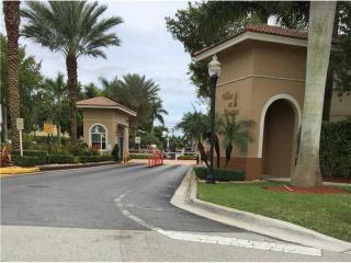 15675 40th St, Hollywood, FL 33027-4806