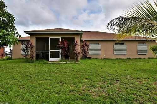 4111 10th St, Lehigh Acres, FL 33976-2707