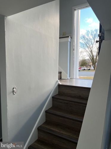 15023 Carlsbad Rd, Woodbridge VA  22193-1605 exterior