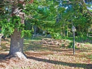 5208 9th Avenue Dr, Bradenton, FL 34209-4204