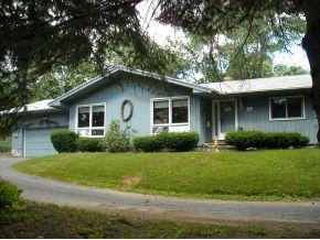 165 6th St, Dover, NH 03820-2300