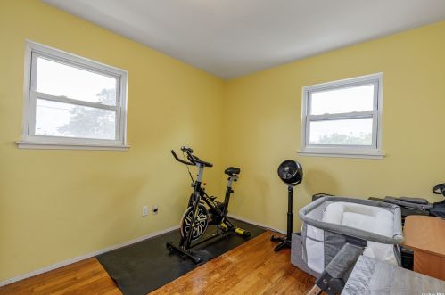112 Granada Ave, North Lindenhurst NY  11757-6527 exterior