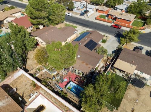 532 Avenue, Lancaster CA exterior