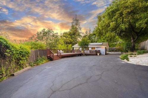 17952 Madrone Dr, Los Gatos, CA 95033-8956
