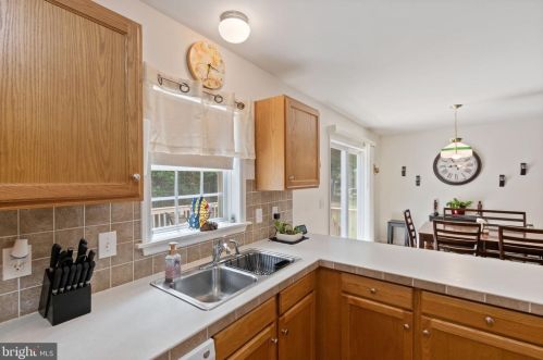 182 Beacon Ct, Montross VA  22520-4078 exterior