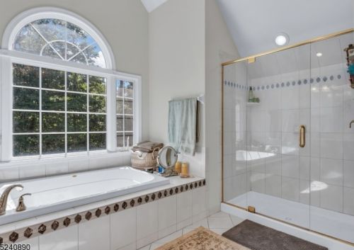 22 Fieldview Dr, Sparta NJ  07871-2744 exterior