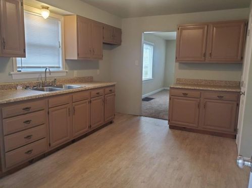 145 Boyles Ave, New Castle, PA 16101-2414