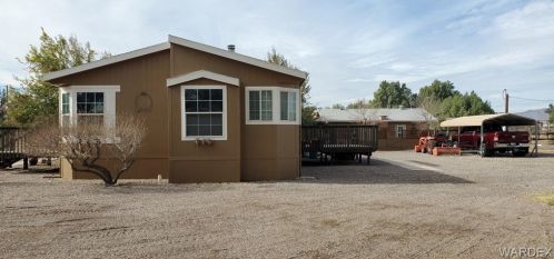 1643 Vly Dr, Mohave Valley AZ  86440-8583 exterior