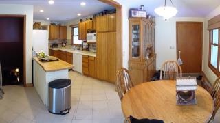 5147 Valley View Rd, Hopkins MN  55345-4034 exterior