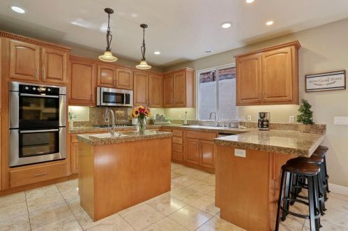 1238 River Pointe Dr, Lodi CA  95240-0564 exterior