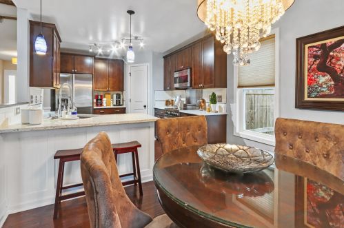 500 Manning Way, Lake Geneva, WI 53147-2081