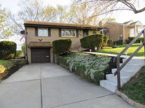447 Lois Dr, Pittsburgh, PA 15236-2550