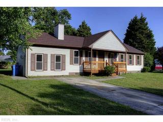 2456 Locks Lndg, Chesapeake, VA 23323-3043