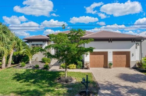 27111 Mora Rd, Bonita Springs, FL 34135-2106