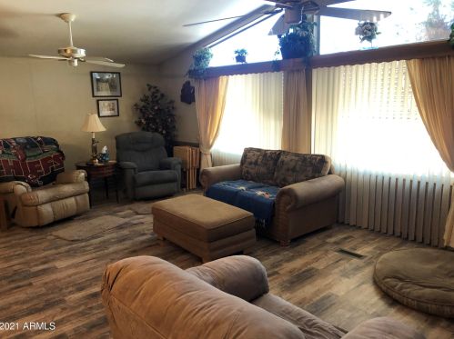 3739 Rose Garden Ln, Glendale, AZ 85308-2137