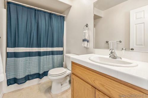 3217 Fairway Dr, La Mesa CA  91941-8049 exterior